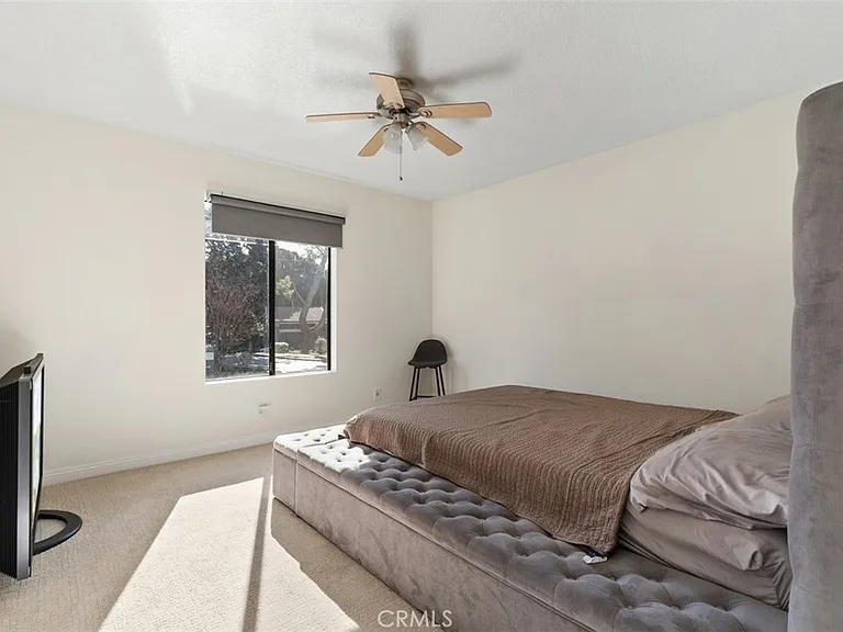 212 Springview — Photo 11
