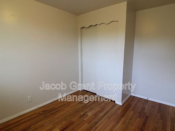 5th image of 786 Sykes Dr