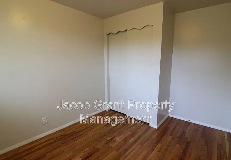 786 Sykes Dr — Photo 7