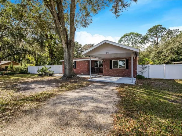 4717 Bird Rd, Plant City, FL 33567