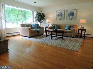 102 Rockingham Dr, Wilmington, DE 19803