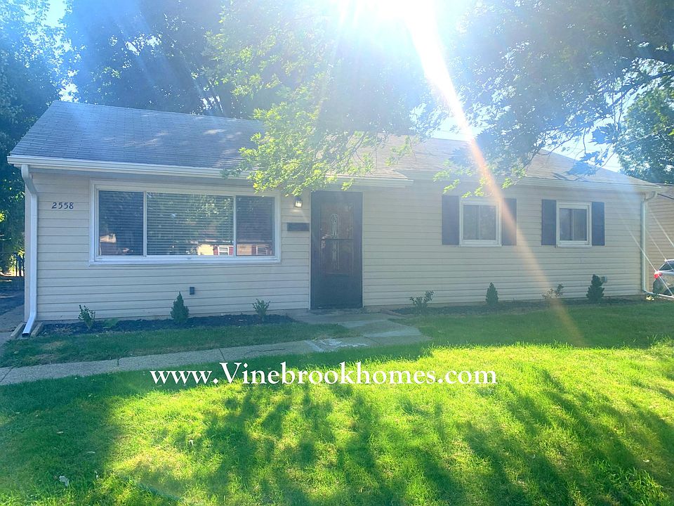 1st image of 2558 E Aragon Ave