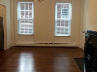 104 Chestnut St #2, Boston, MA 02108