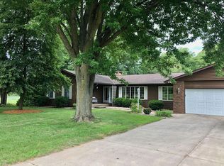 10331 Riverdale Rd, Rock Falls, IL 61071