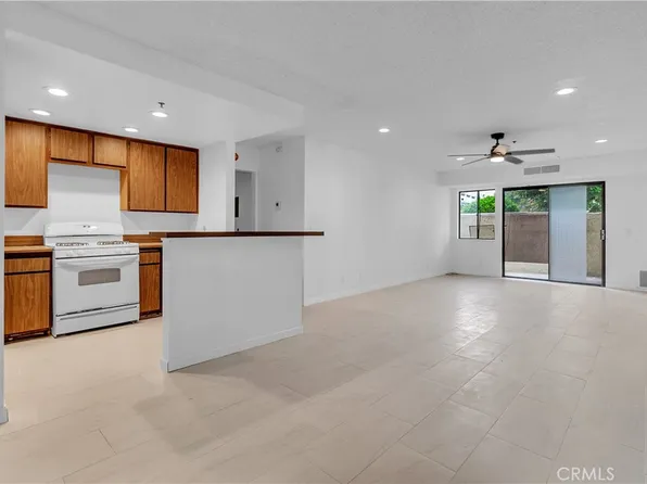 700 W 3rd St Unit A104, Santa Ana, CA 92701