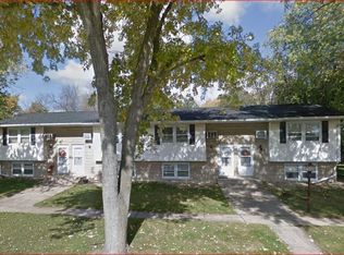 301 W Mondamin St UNIT 2, Minooka, IL 60447