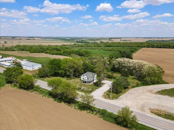 2882 Us Highway 275, Hamburg, IA 51640