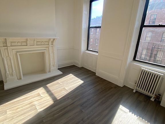 3rd image of 221 E 32nd St APT 9
