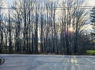 Luteran Ln, Youngstown, OH 44514