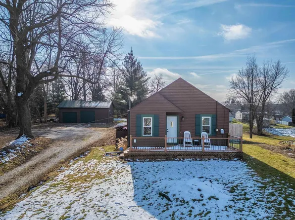 2377 W 47th St, Davenport, IA 52806