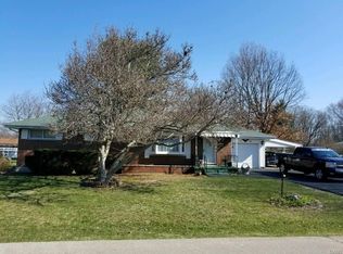 1050 Whitestone Rd, Xenia, OH 45385