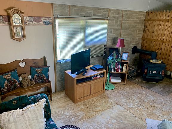 3rd image of 1406 W Shepherd Ave