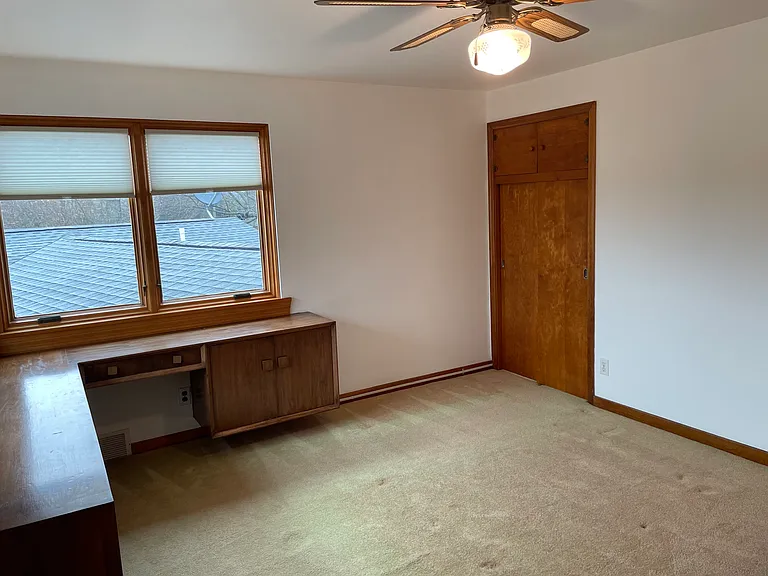 8250 Fox Ridge Rd — Photo 11