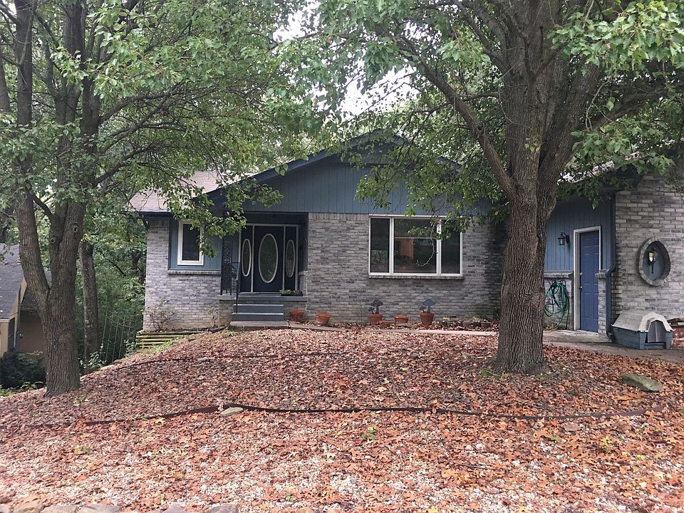 1st image of 4 Wheatley Ln