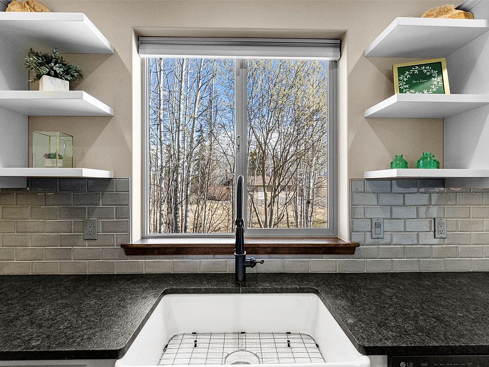 1st image of 239 Forest Edge Trl