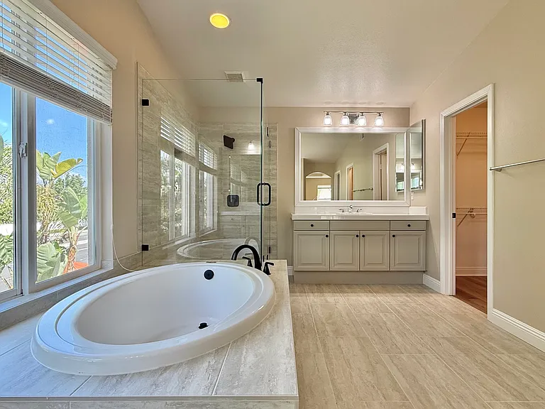 10570 Gaylemont Ln — Photo 38