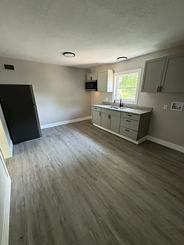 4209 Molane St — Photo 3
