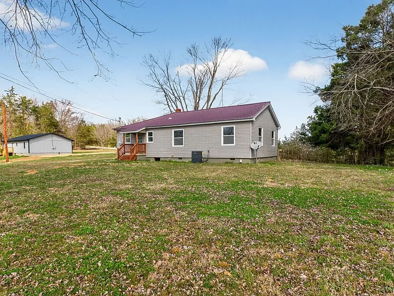 10208 Highway 13 S — Photo 14