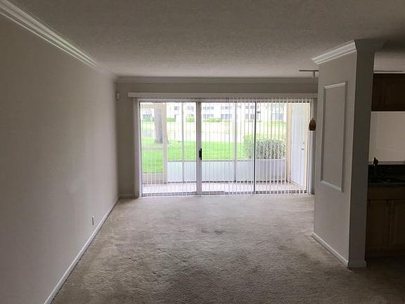 5th image of 1300 The Pointe Dr
