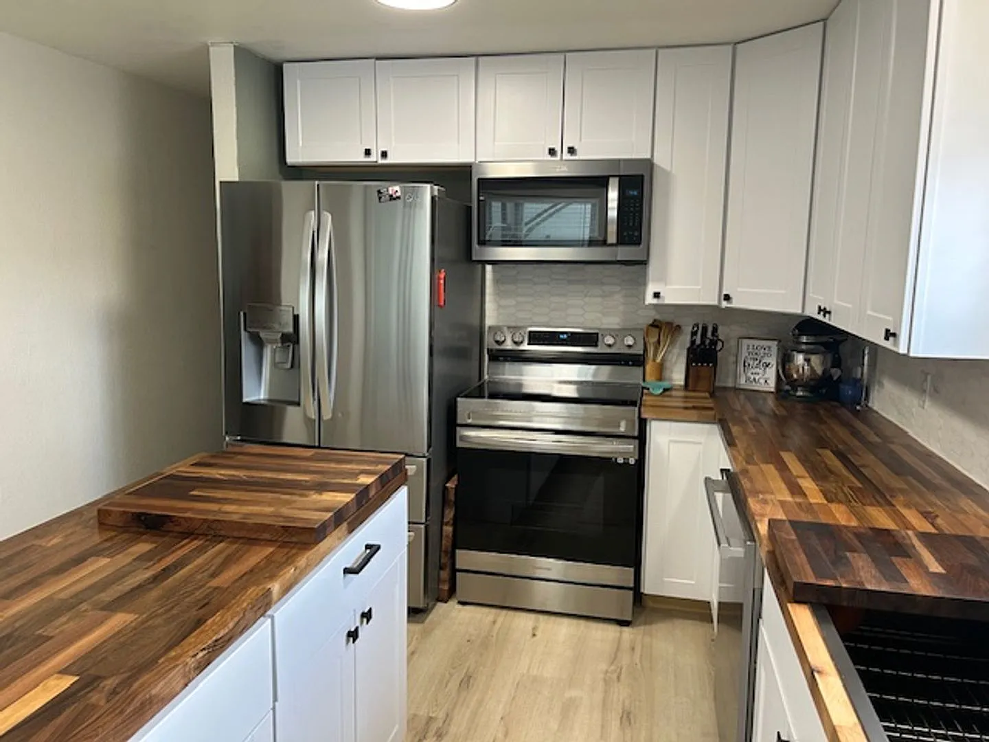 144 Grand Larry Unit 3 ranch home with 3 bedrooms and 1 bath — Photo 3