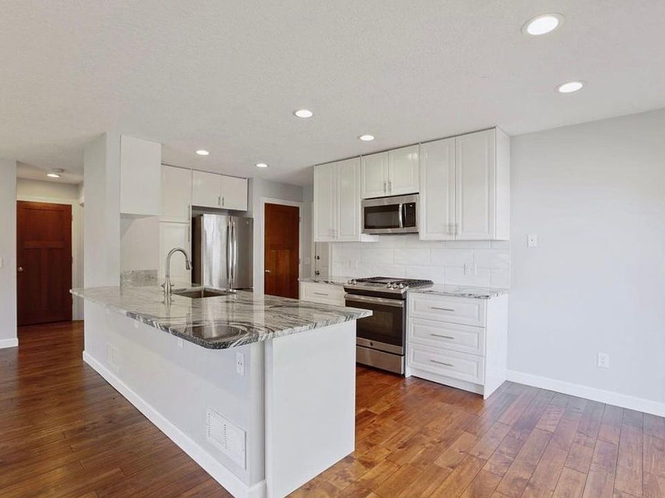 1st image of 6699 Gretchen Ct N
