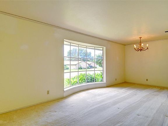 5th image of 3608 Walton Ave