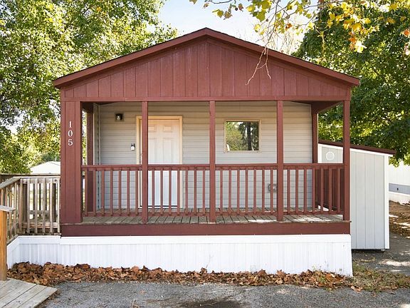 3rd image of 105 Deepwood Dr