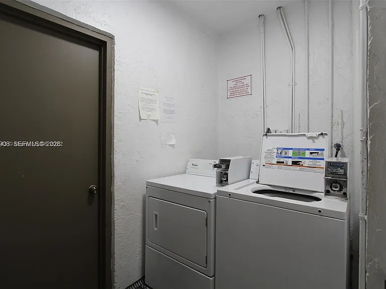 7900 Camino Cir #403 — Photo 13
