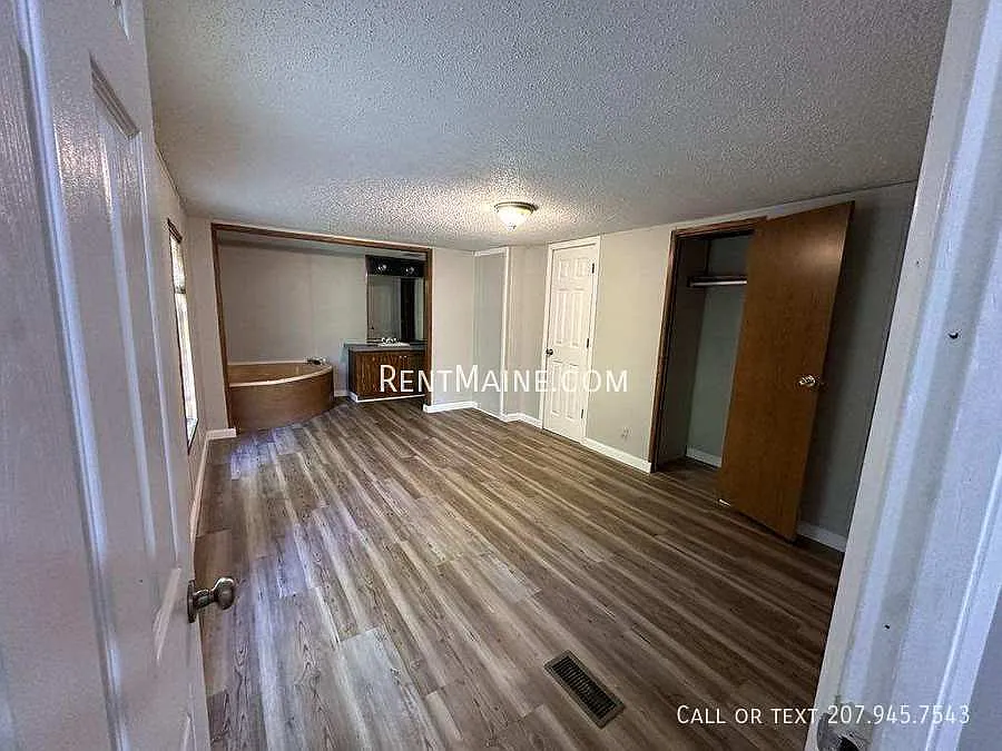 3 bed, 1150 sqft, $1,750 — Photo 3