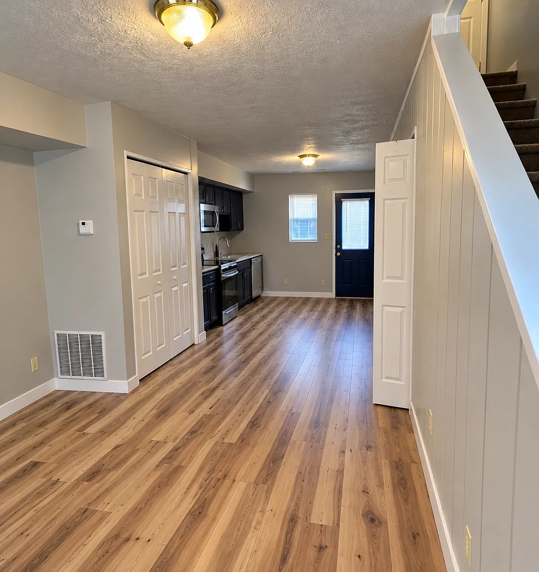 2 bed, 1250 sqft, $900 — Photo 3