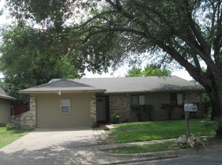 5305 Parkview Dr, Haltom City, TX 76148