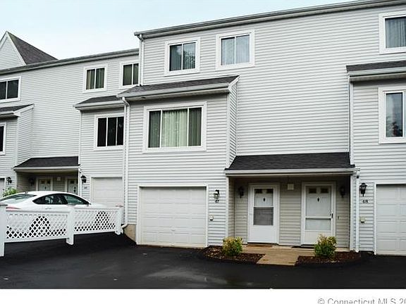 3rd image of 69 Northwest Dr APT 47