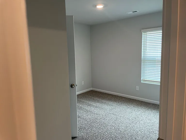 273 Ashland Dr SW — Photo 10