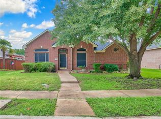 1161 Valley Oaks Dr, Lewisville, TX 75067