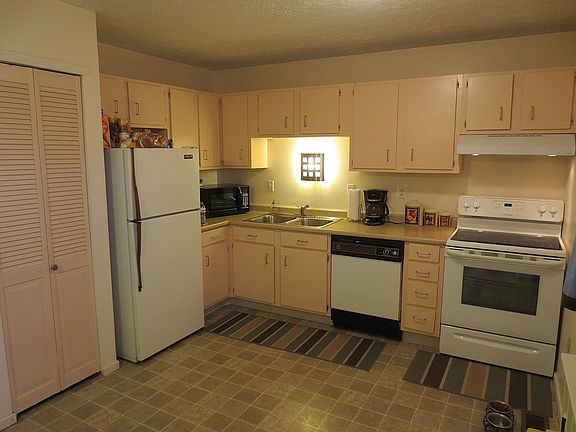 3rd image of 2132 Smoky View Blvd