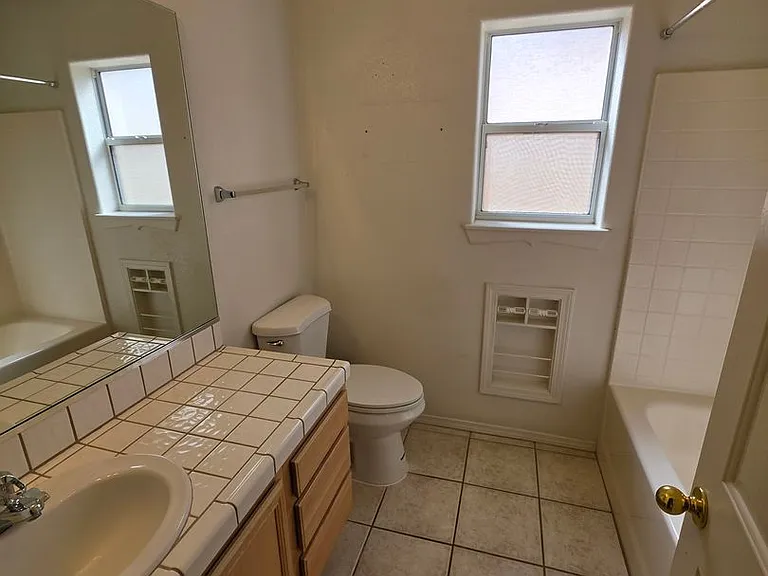 1306 Escalera Pl — Photo 10