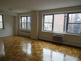 Rented by ER (DO NOT USE)