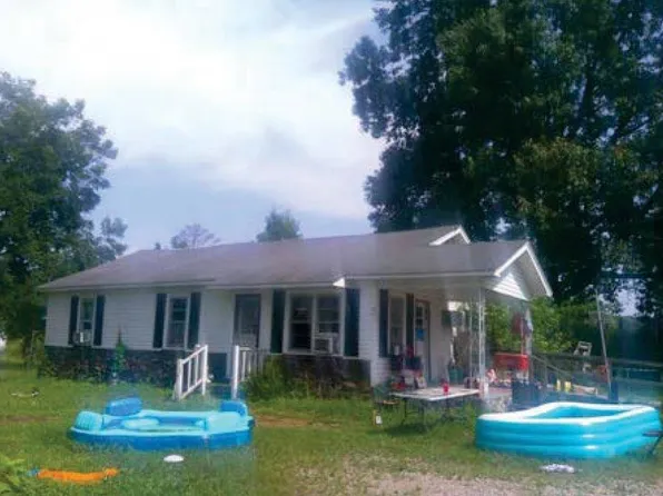 2207 Old Stage Rd, Adamsville, TN 38310