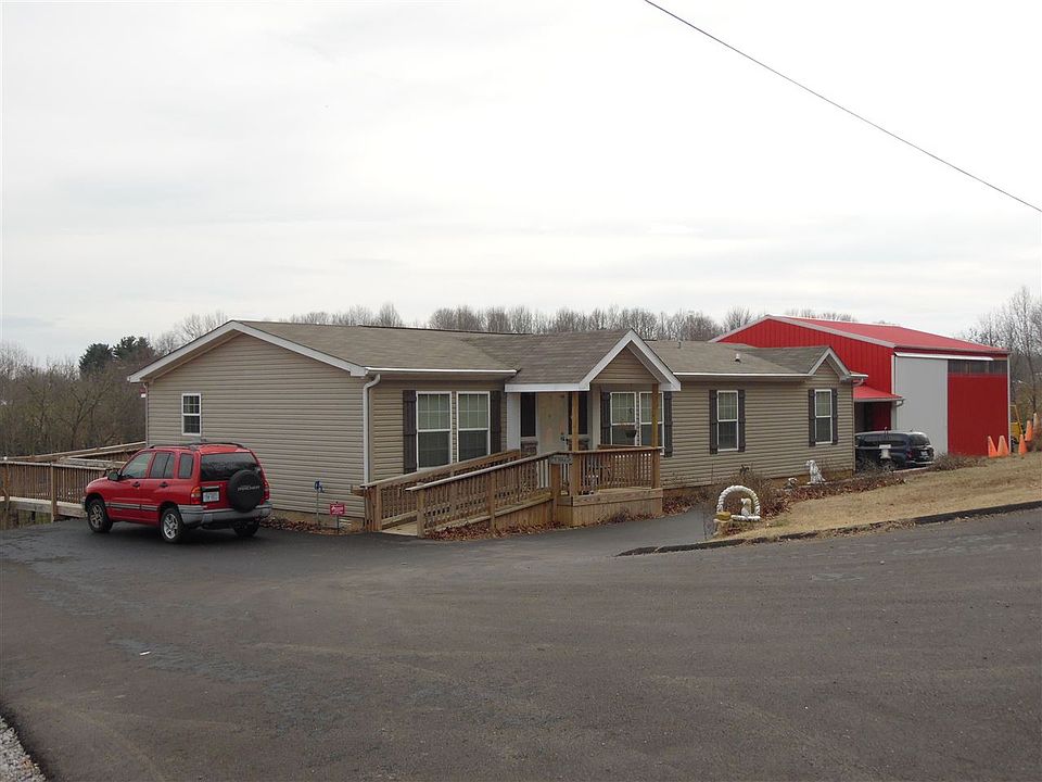 1st image of 590 Petty Ln