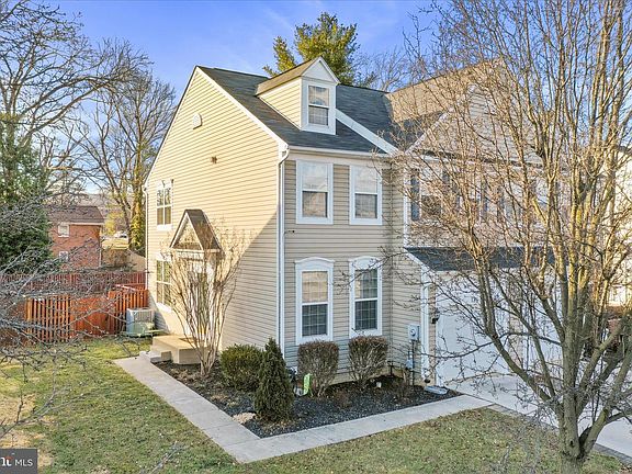 3rd image of 125 Brynwood St