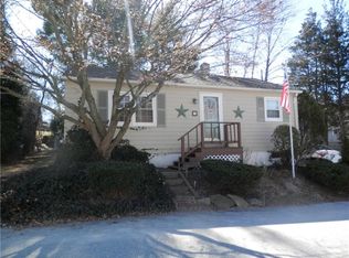 7 Atlantic Ave, West Warwick, RI 02893