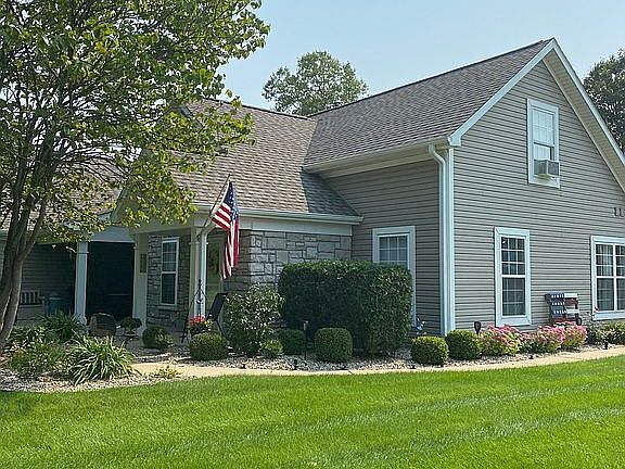 2nd image of 277 Ashton Lake Dr