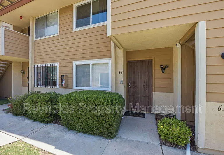 633 R Ave #35 — Photo 2