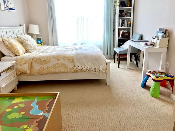 4th image of 401 Crescent Ct APT 4413