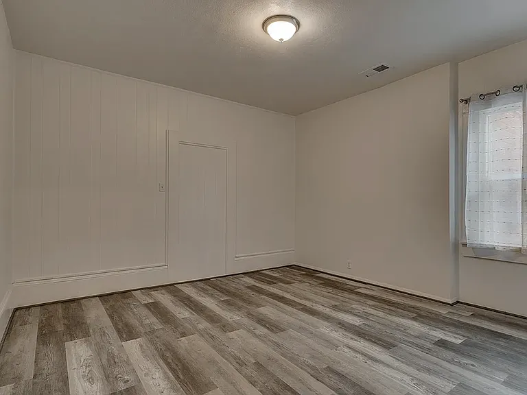 1500 Watt St — Photo 11
