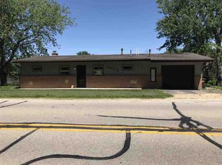 7632 N River Rd, Byron, IL 61010