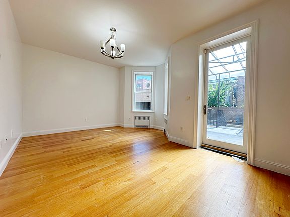 2nd image of 374 Lefferts Ave #1