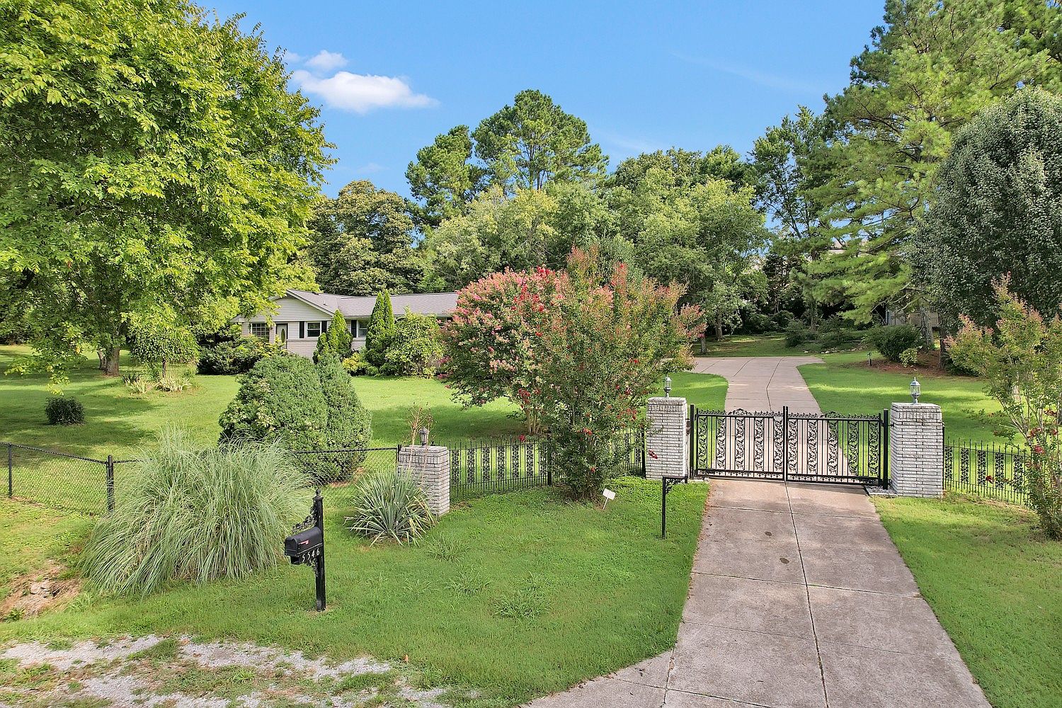 5546 Pettus Rd, Antioch, TN 37013 Zillow