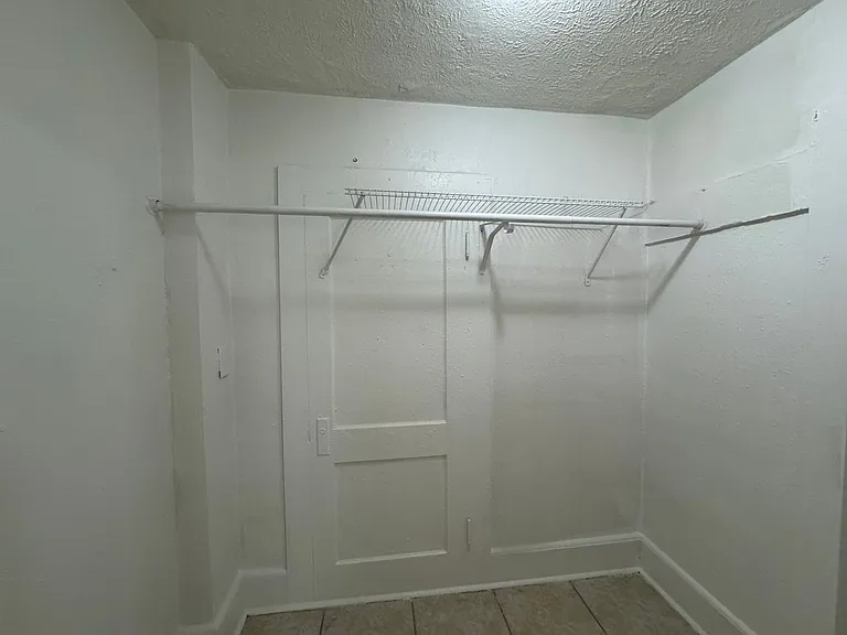 434 E Tillman Ave #7 — Photo 8