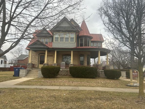 108 W State St, Colon, MI 49040